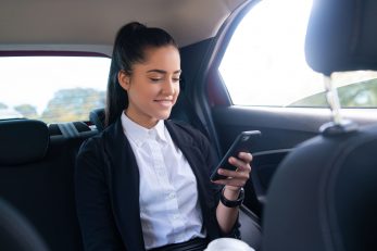 conectividad movil y coche